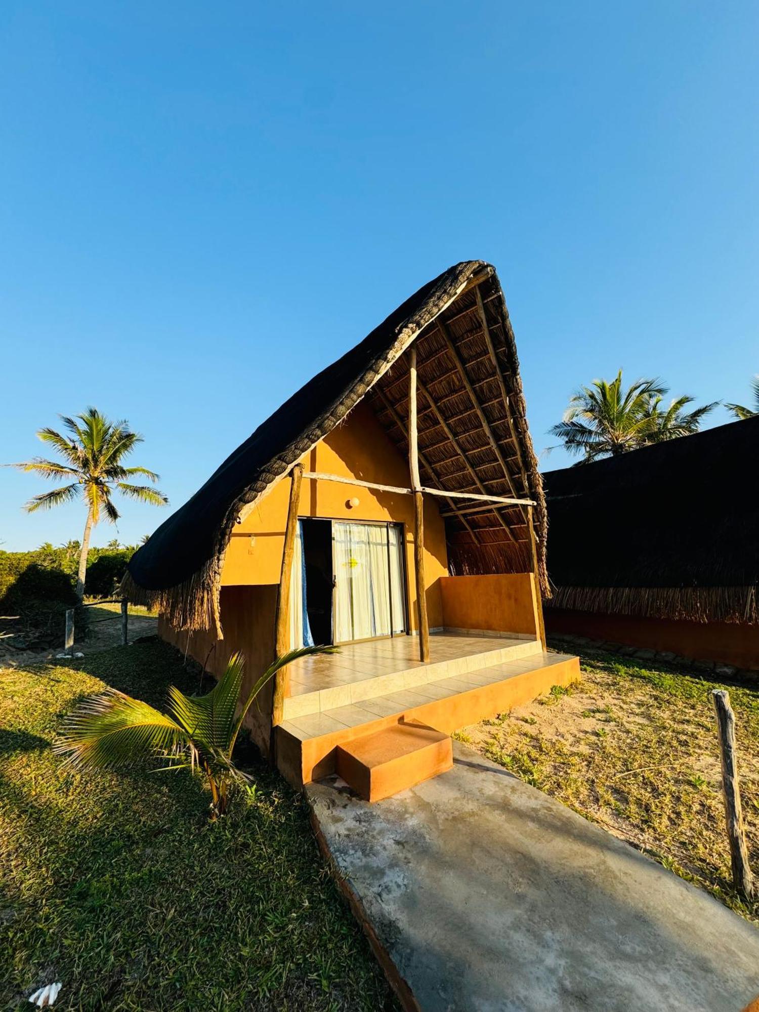 Pelo Mar Eco Lodge Mabsil Exterior photo