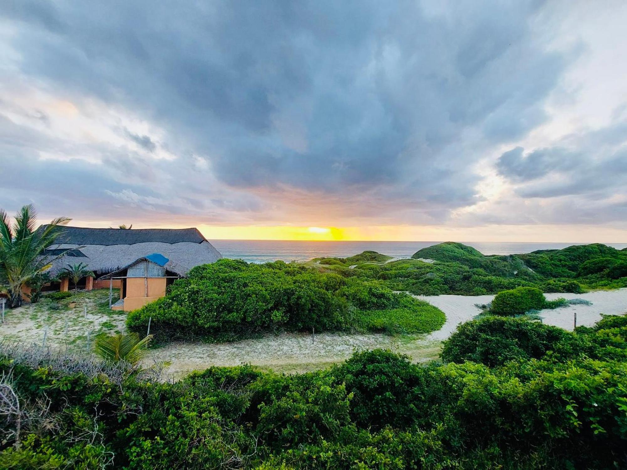 Pelo Mar Eco Lodge Mabsil Exterior photo